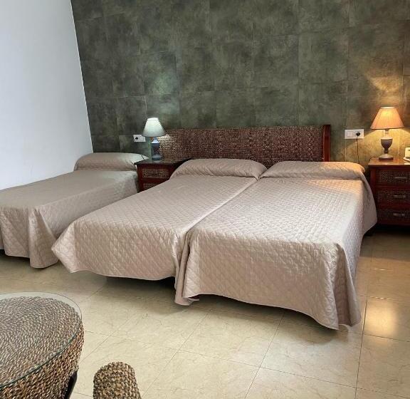 Отель La Albarizuela