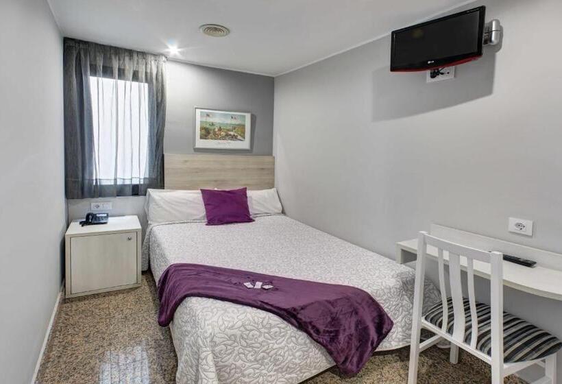 هتل Nuevo Triunfo