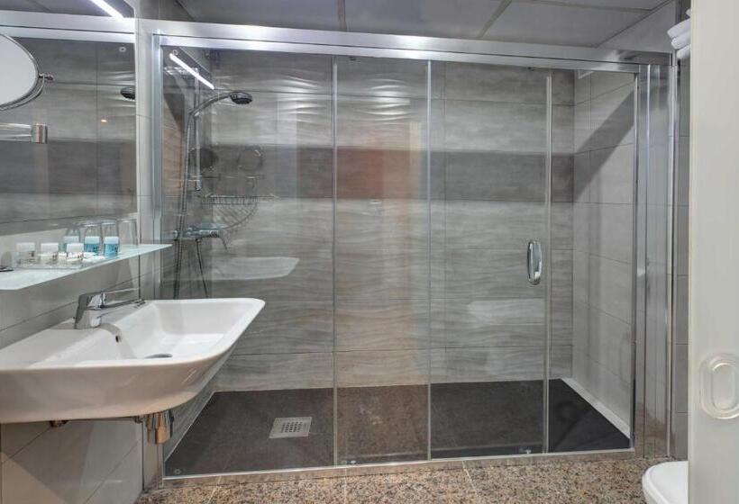 هتل Nuevo Triunfo