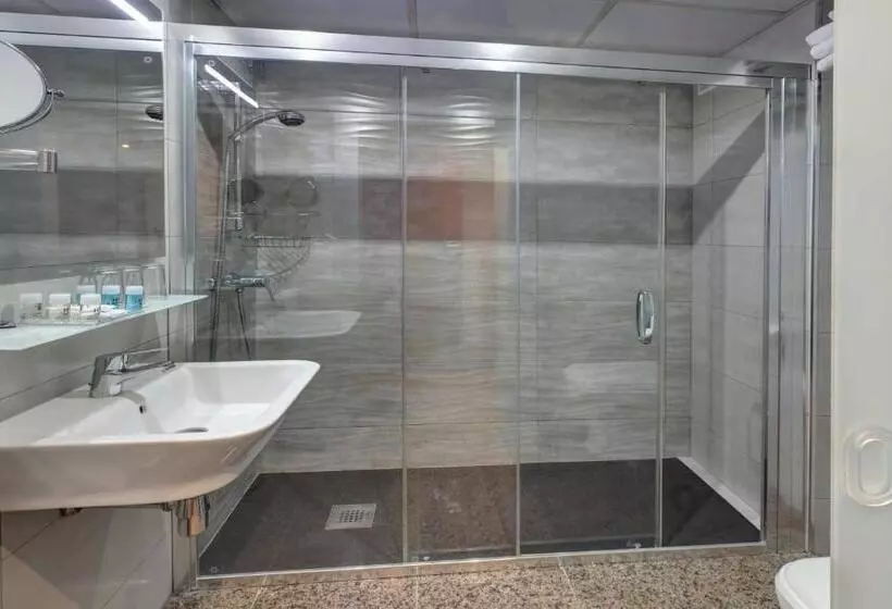 هتل Nuevo Triunfo