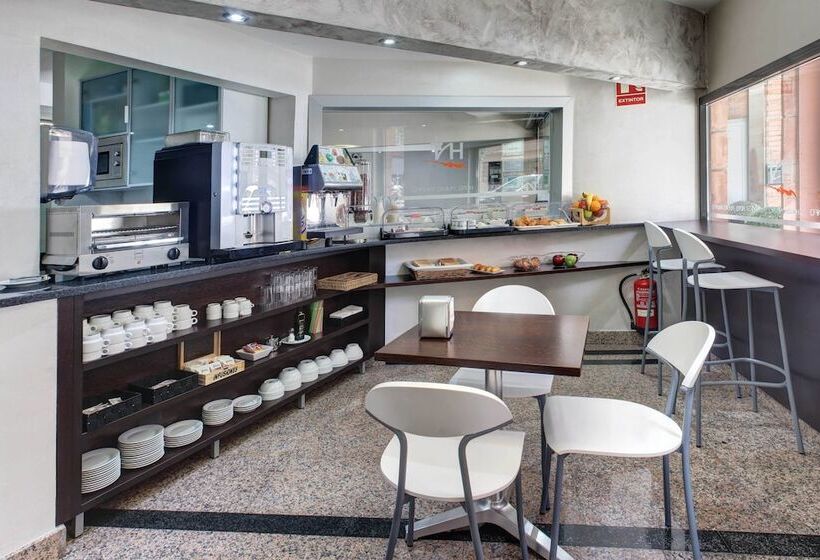 هتل Nuevo Triunfo