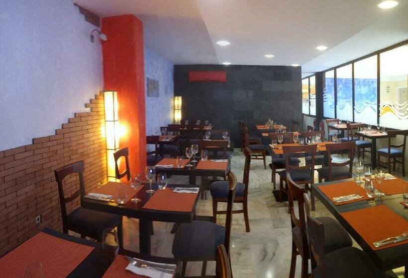 Aparthotel Playamaro