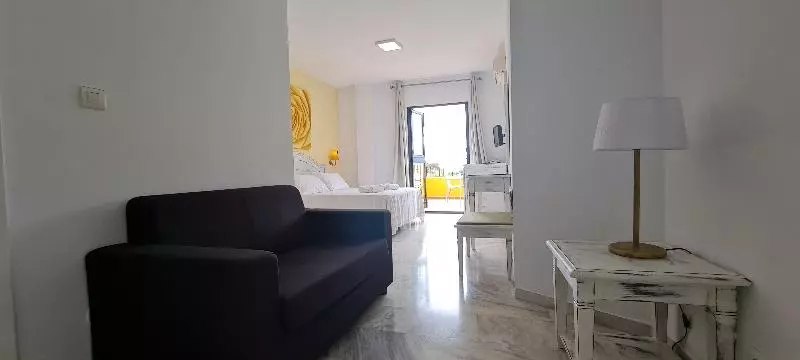 Aparthotel Playamaro