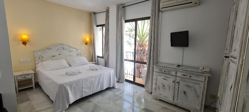 Aparthotel Playamaro