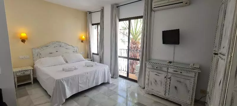 Aparthotel Playamaro