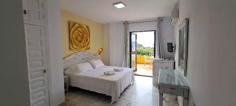 Aparthotel Playamaro