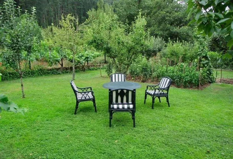 ホテル Apartamentos Javier