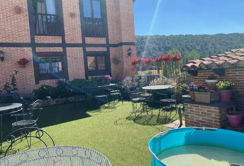 Vidéki Szálló Posada Real De Carreteros