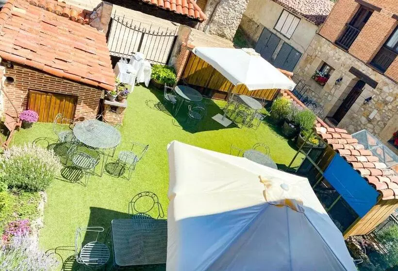 Vidéki Szálló Posada Real De Carreteros