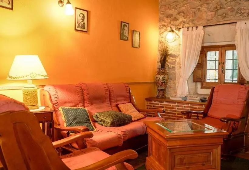 Vidéki Szálló Posada Real De Carreteros