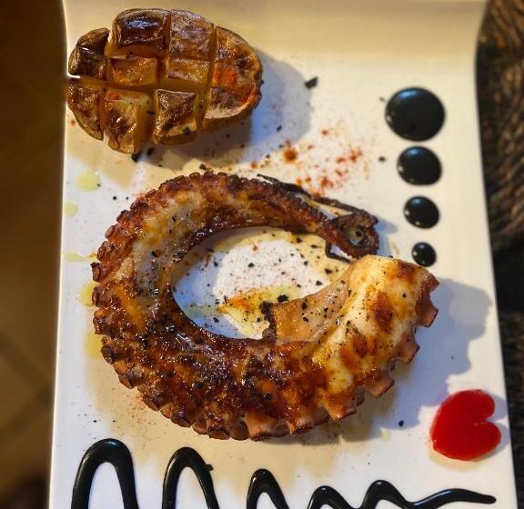 فندق ريفى Posada Real De Carreteros