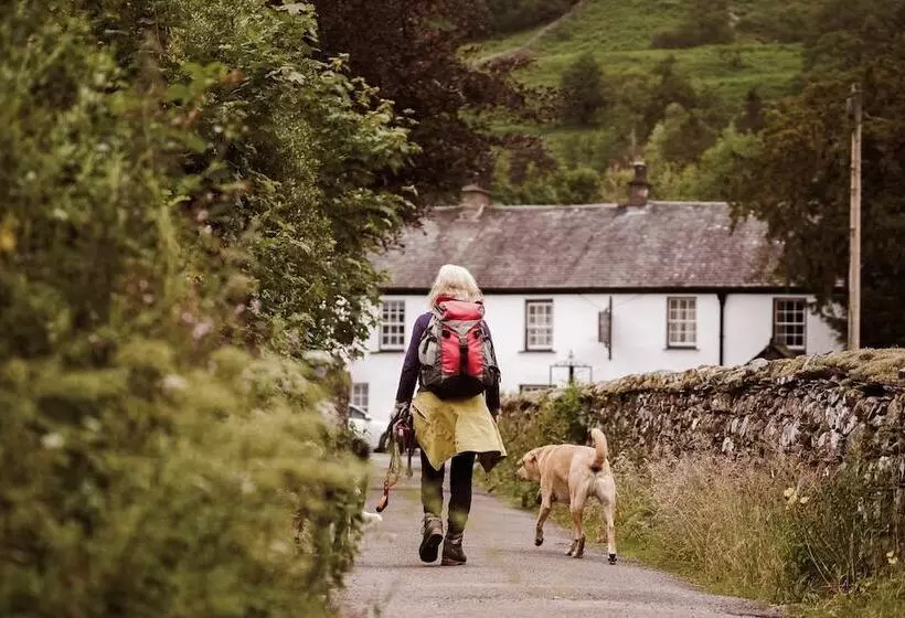 בית מלון כפרי Royal Oak