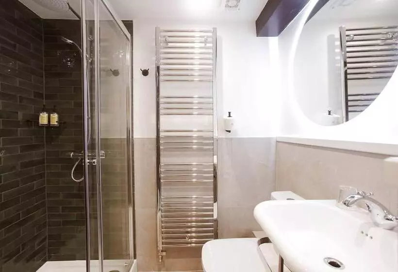 בית מלון כפרי Royal Oak