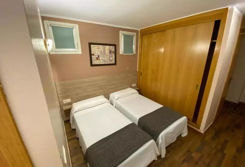 Somriu Hotel Vall Ski