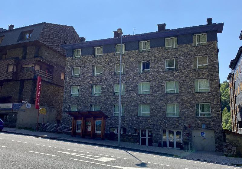Somriu Hotel Vall Ski