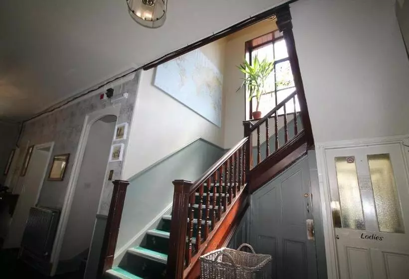 Отель White Hart