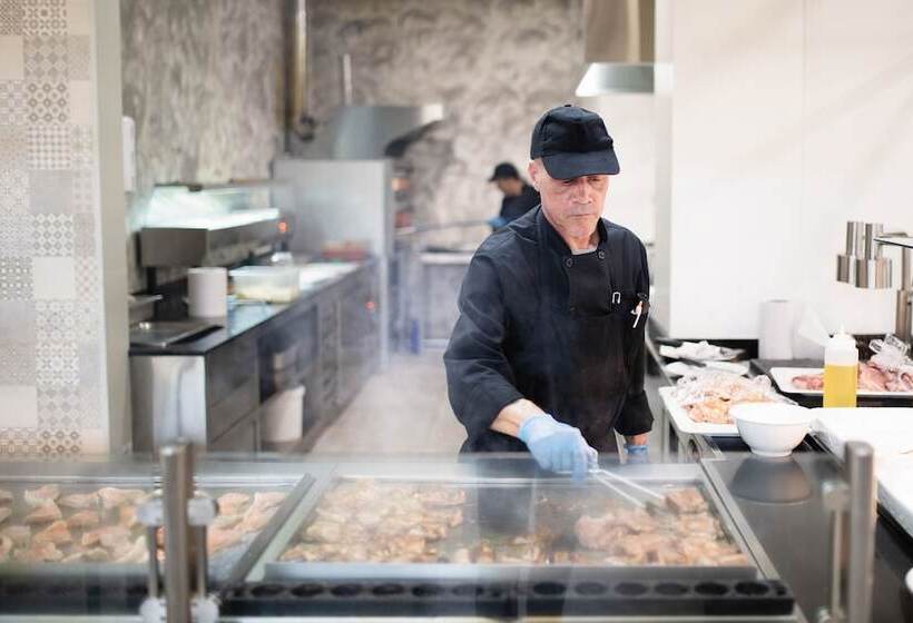 Palas Pineda Hotel & Apartamentos