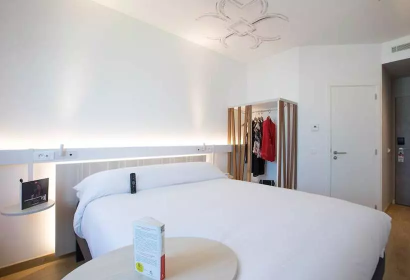 هتل Ibis Abdelmoumen Casa Centre