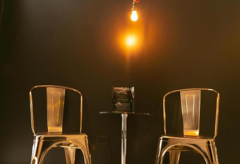 پانسیون Orange Wild