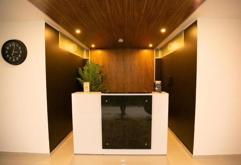 پانسیون Orange Wild