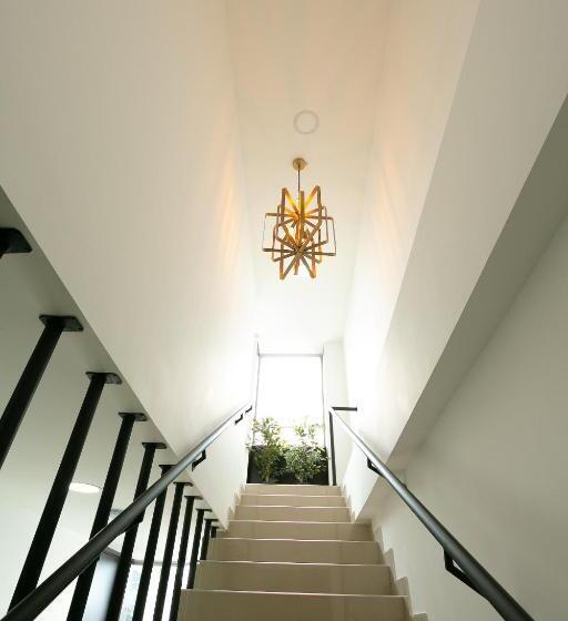 پانسیون Orange Wild