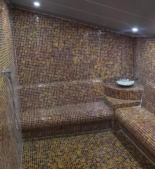 Aamiaismajoitus (B&B) Devrek Otel