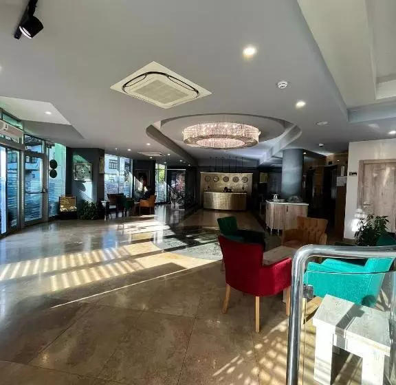 Aamiaismajoitus (B&B) Devrek Otel