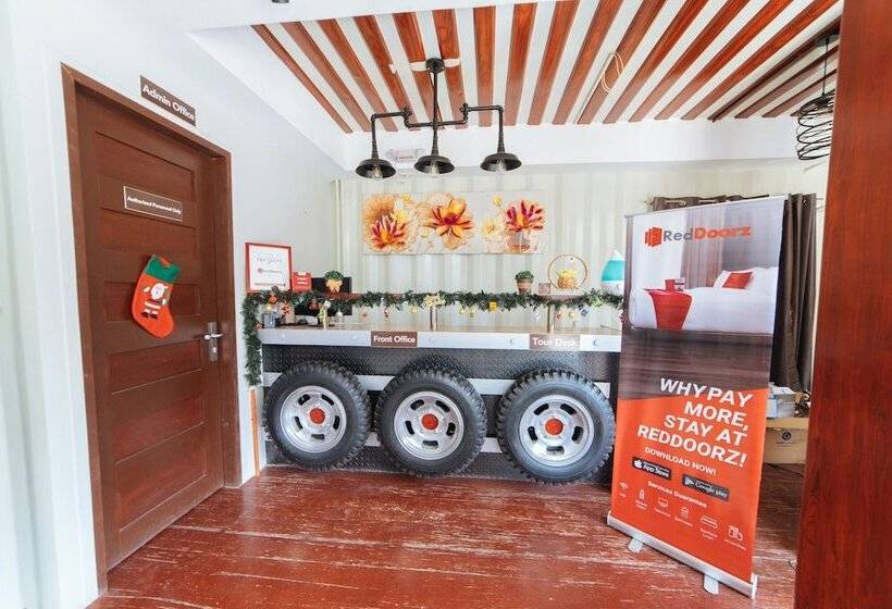 בית מלון כפרי Reddoorz Plus Near Puerto Princesa City Hall