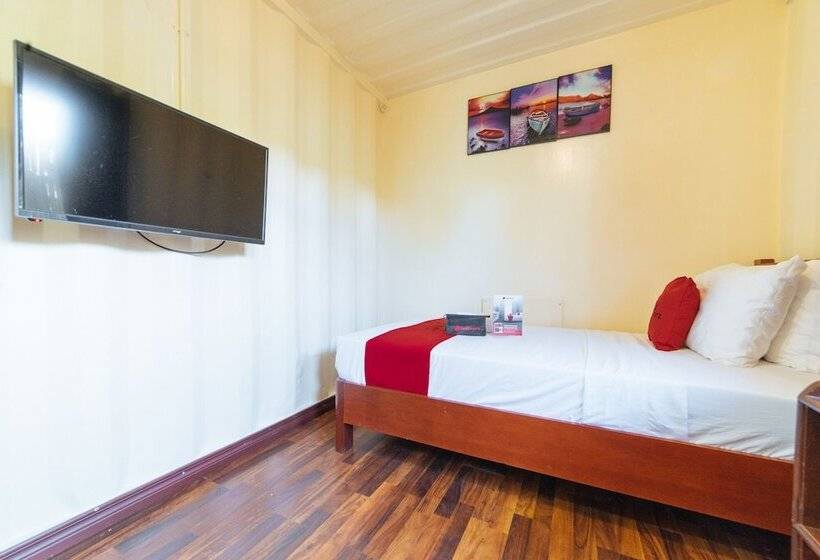 בית מלון כפרי Reddoorz Plus Near Puerto Princesa City Hall