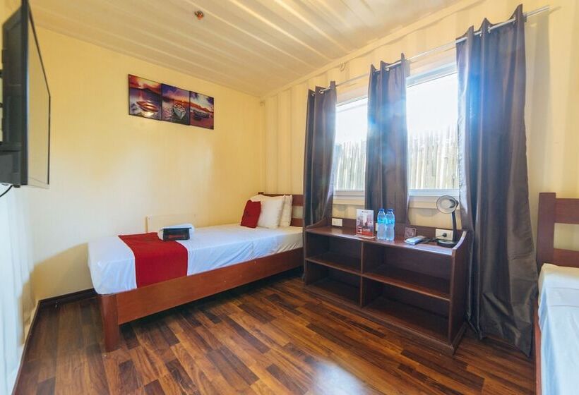 בית מלון כפרי Reddoorz Plus Near Puerto Princesa City Hall