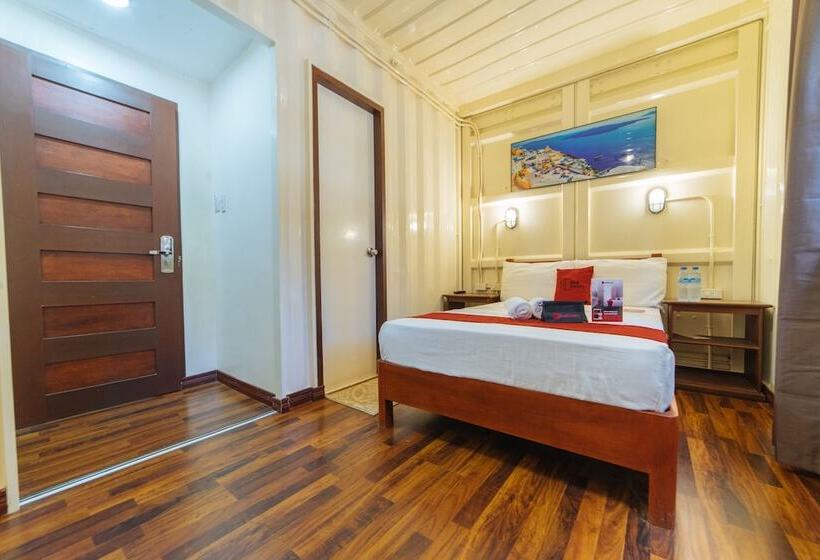 בית מלון כפרי Reddoorz Plus Near Puerto Princesa City Hall