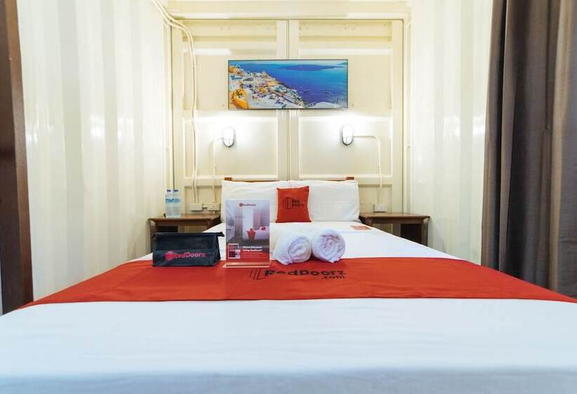בית מלון כפרי Reddoorz Plus Near Puerto Princesa City Hall