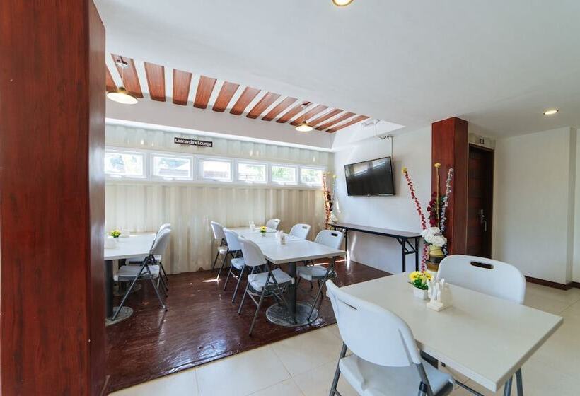 בית מלון כפרי Reddoorz Plus Near Puerto Princesa City Hall