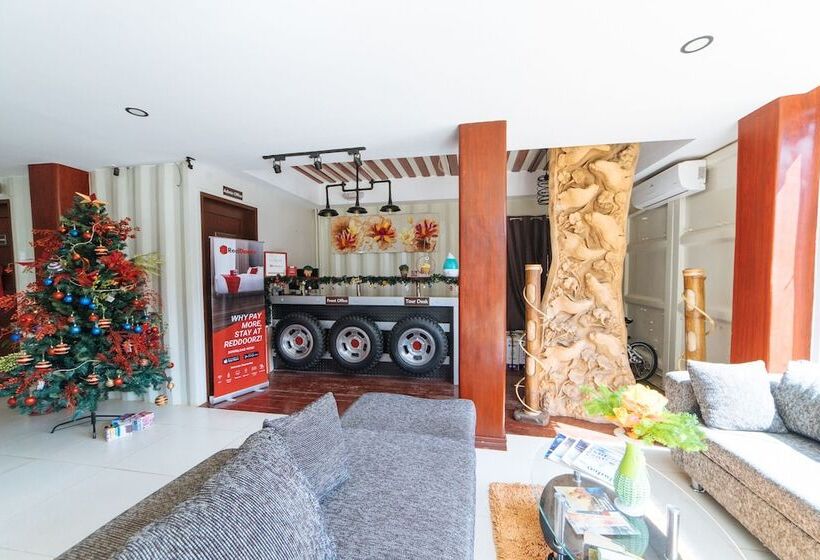 בית מלון כפרי Reddoorz Plus Near Puerto Princesa City Hall