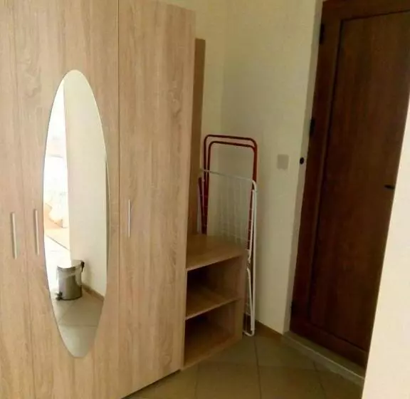 پانسیون Alfa Guest House Free Parking