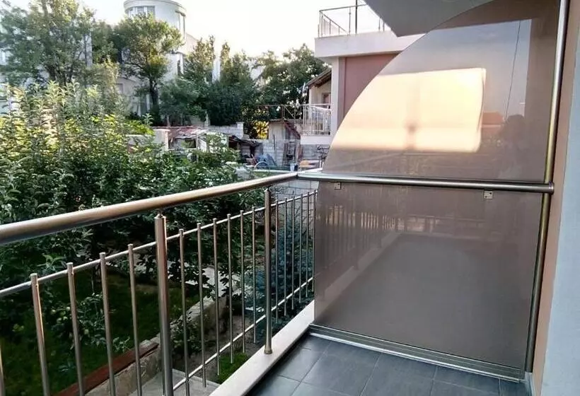 پانسیون Alfa Guest House Free Parking