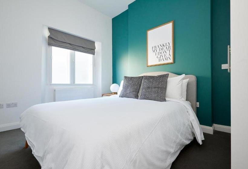 Sonder At Inverness Mews, Baywater