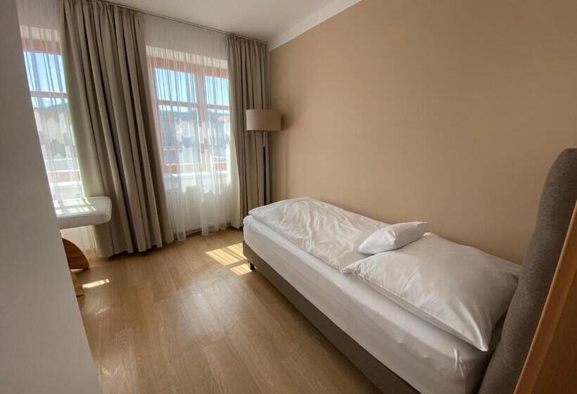 酒店 Magistr Vsetín