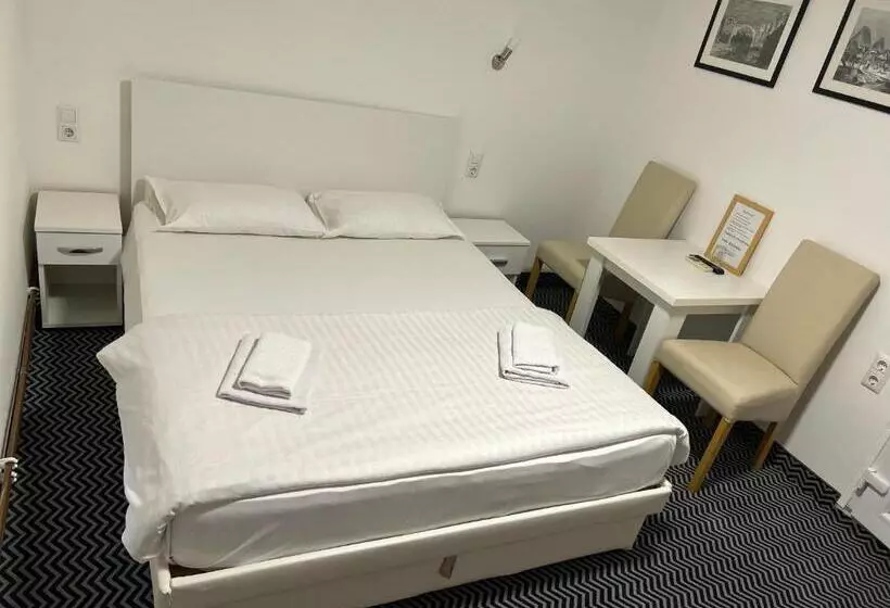 تختخواب و صبحانه Pansion Kipovi