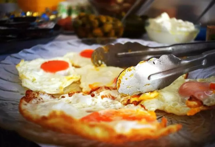 تختخواب و صبحانه Pansion Kipovi