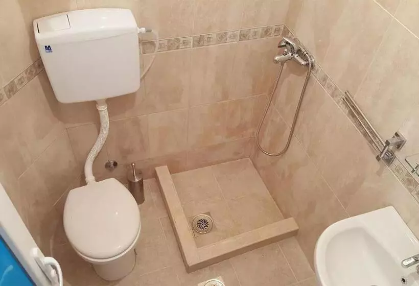 پانسیون Guest House Levant