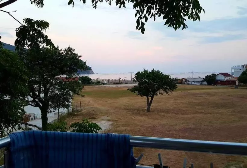 پانسیون Guest House Levant