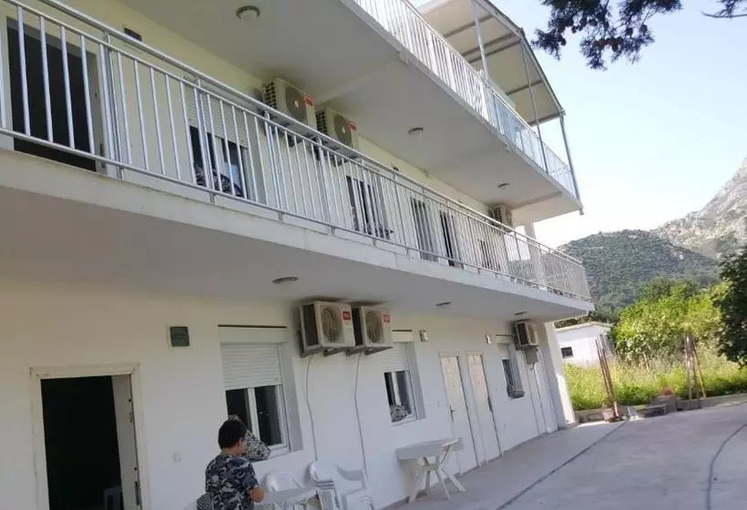 پانسیون Guest House Levant
