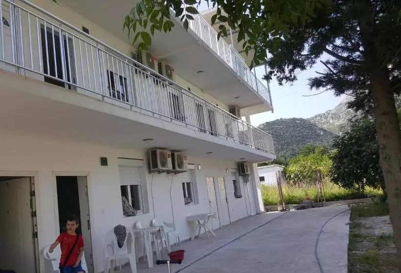 پانسیون Guest House Levant