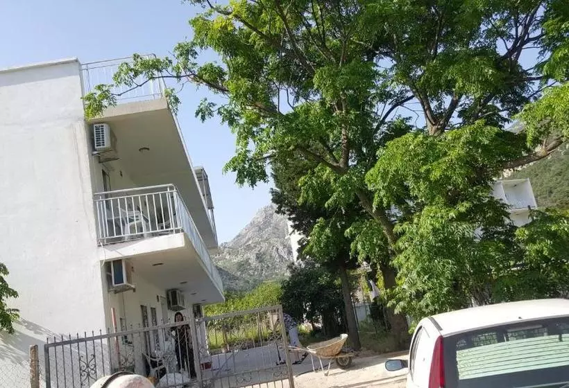 پانسیون Guest House Levant