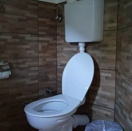 هاستل Dzajicaa Buk Rooms   Noahs Ark