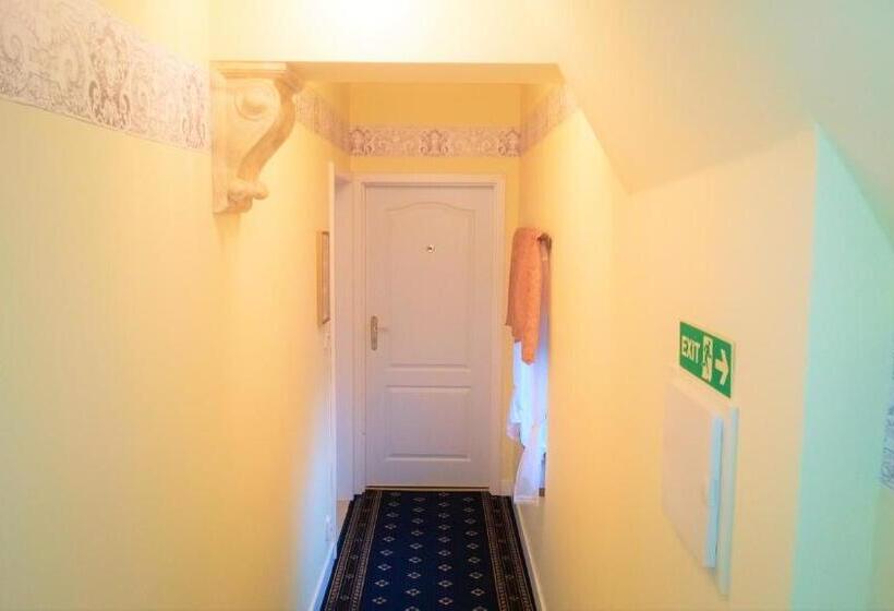 בית מלון כפרי Rezidence Zámeček   Boutique