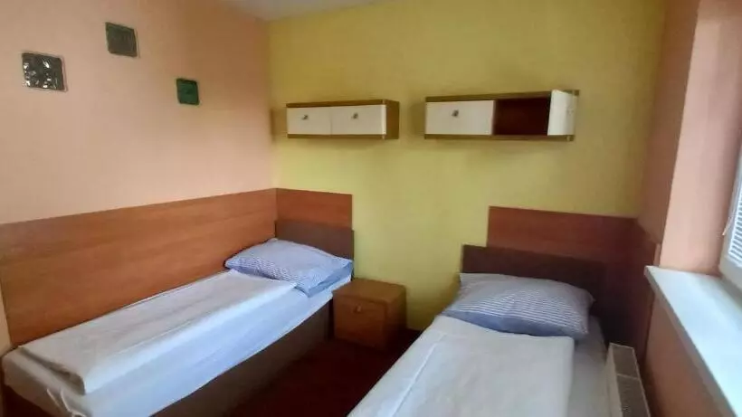 ペンション Expres Atack Penzion