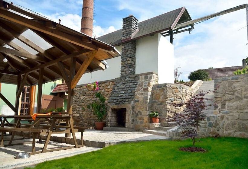 פנסיון Pivovarský Dvůr Lipan