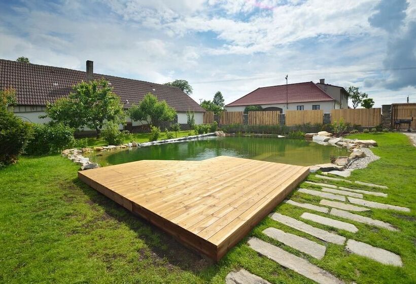 פנסיון Pivovarský Dvůr Lipan